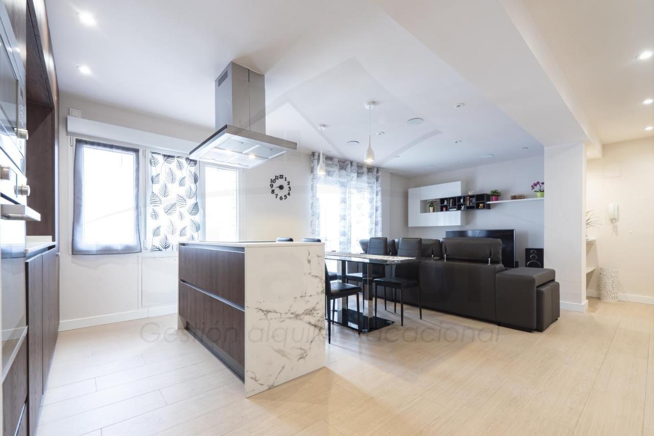 Pablo Iglesias Apartment Хихон Екстериор снимка